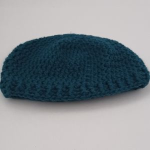 NWOT Hand Knitted Slough Toboggan Hat Girls aqua green